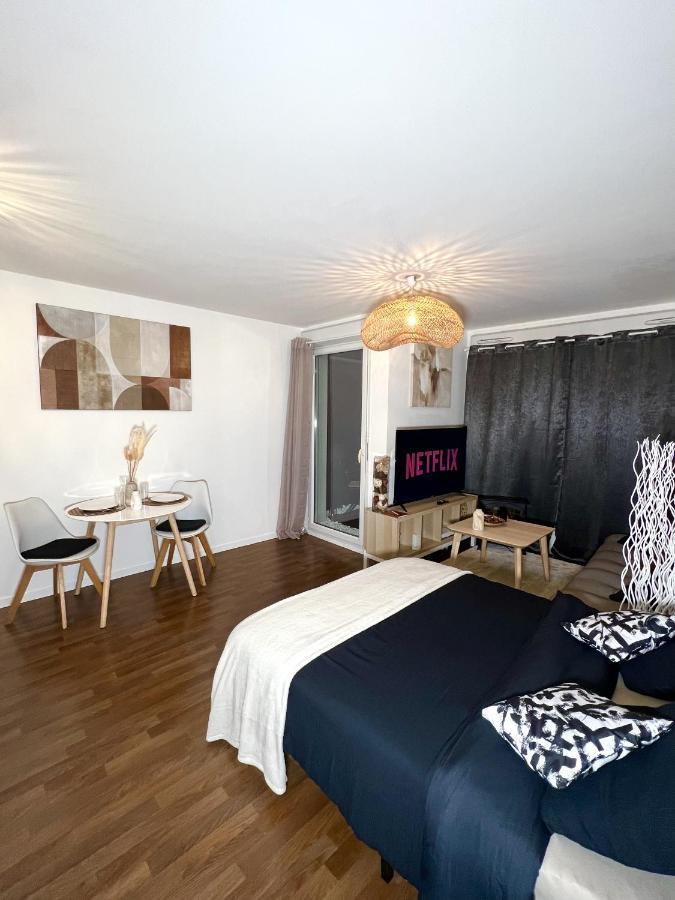 "Moonlight" Gare A 10Min De Paris, Wifi, Terrasse , Parking Lejlighed Argenteuil Eksteriør billede